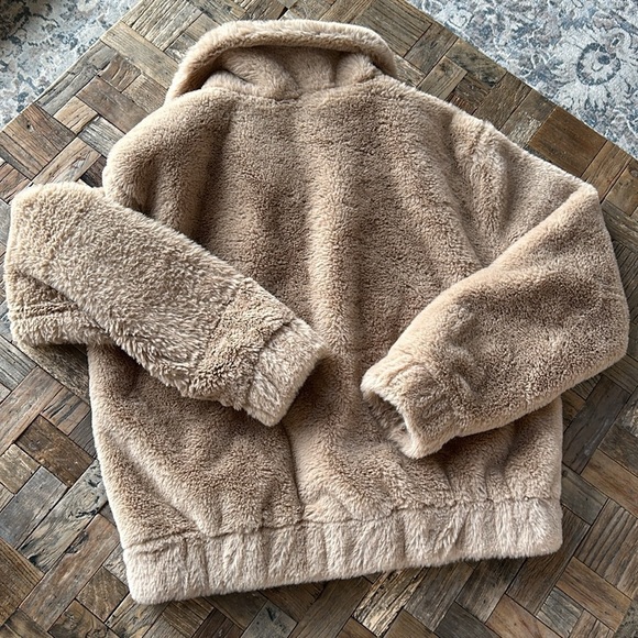 Tan Faux Fur Cropped Jacket - Picture 9 of 9